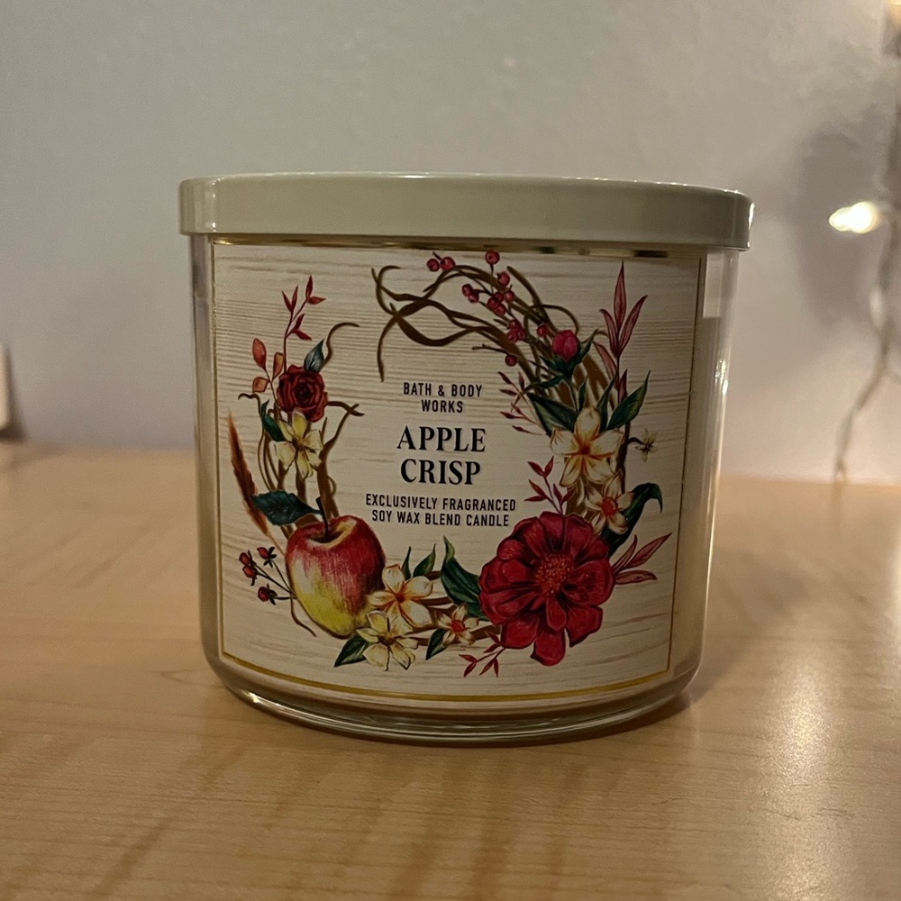 Bath & Body Works Apple Crisp 3-Wick Candle